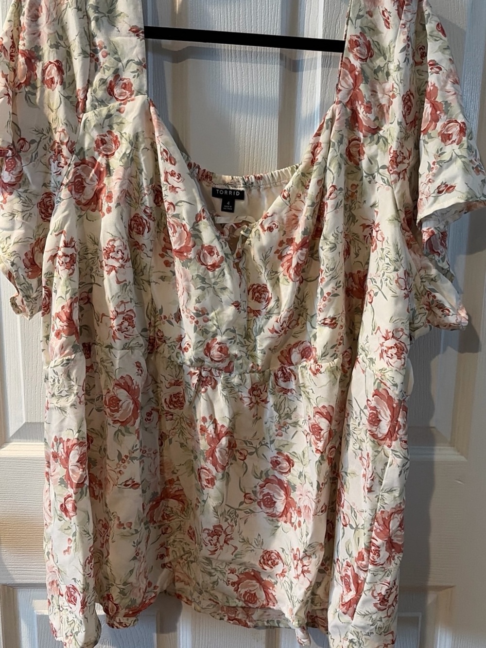 torrid Cream Floral Tie-Front Blouse with Rose Print